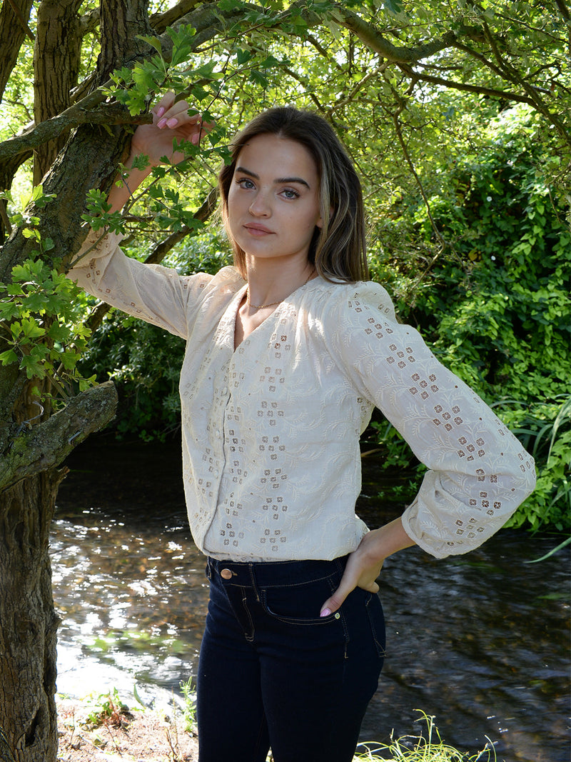 Betty Blouse Cream Shiffle